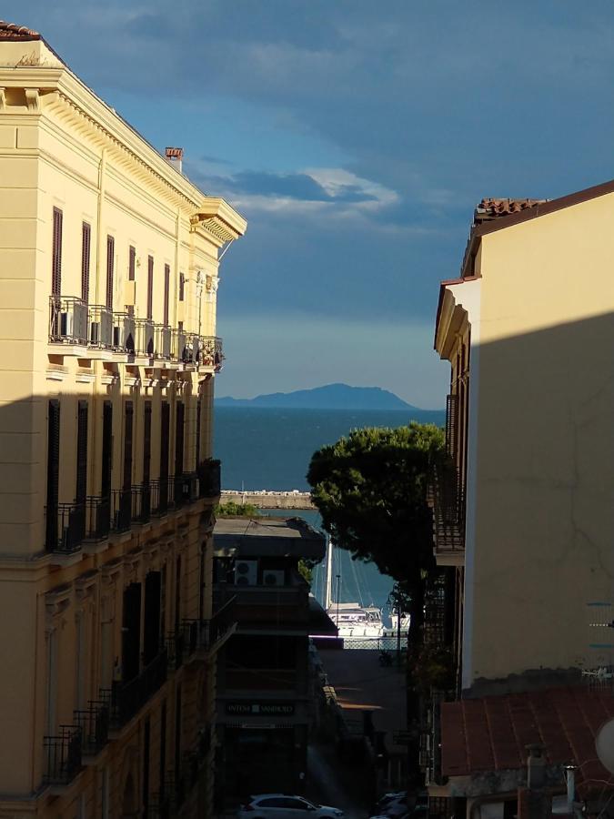 Mi casa tu casa Hotel Formia Bagian luar foto