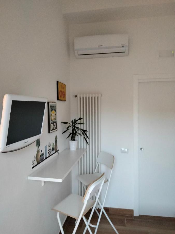 Mi casa tu casa Hotel Formia Bagian luar foto